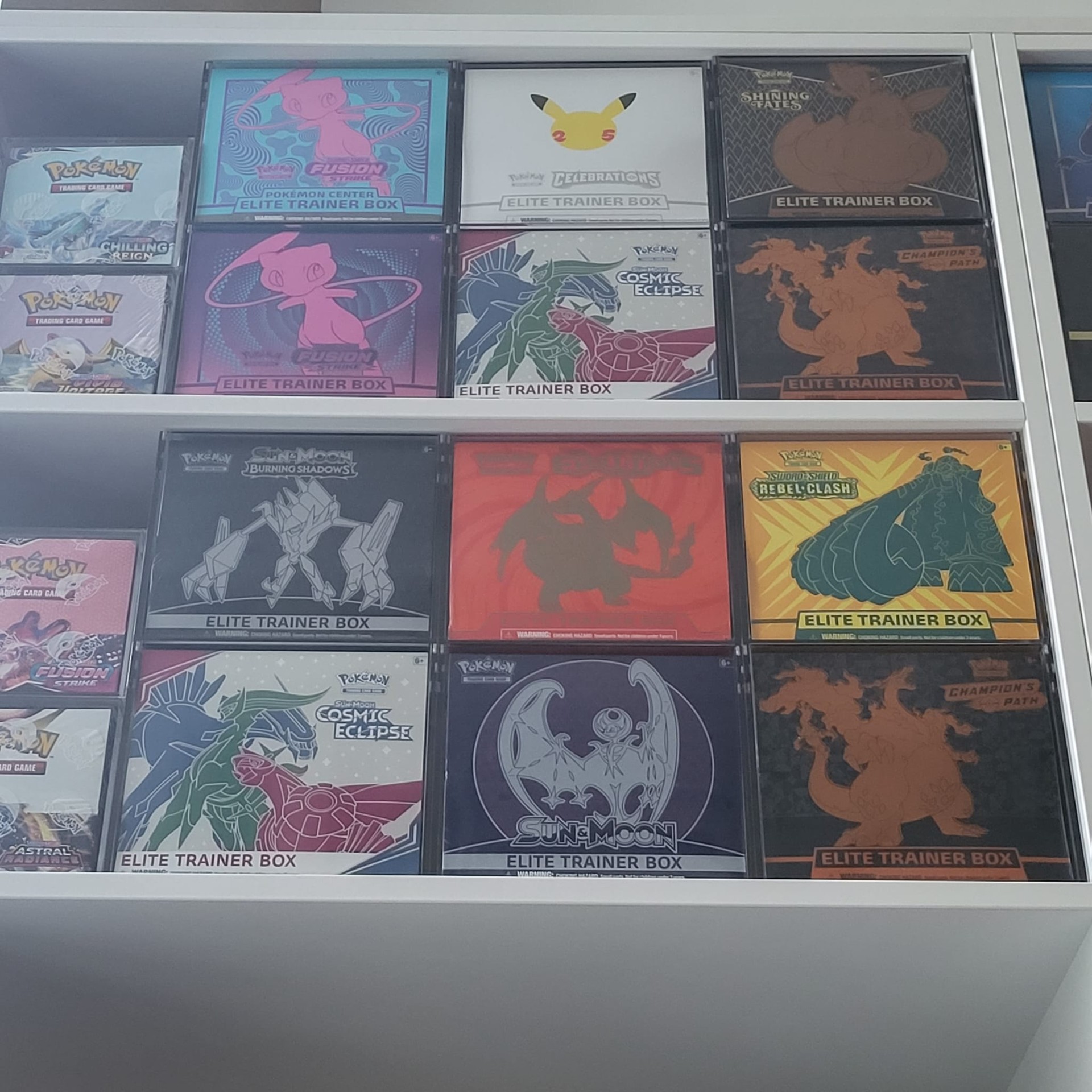 Wat is een Pokémon Elite Trainer Box?